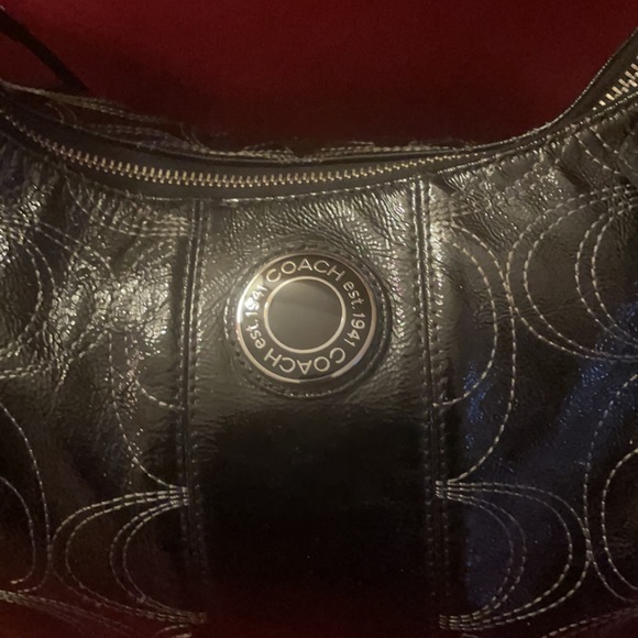Coach Patent Leather Hobo bag - Picture 2 of 8